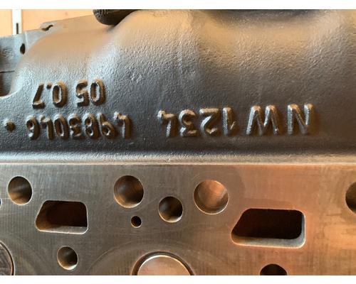 CUMMINS ISB6.7 Cylinder Head