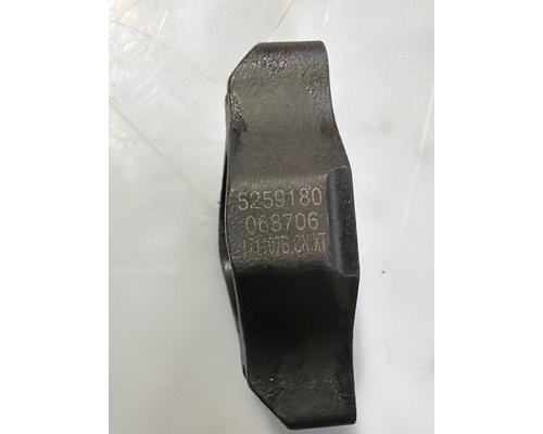 CUMMINS ISB6.7 Fuel Injector