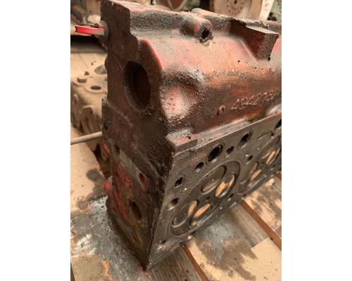 CUMMINS ISL Cylinder Head