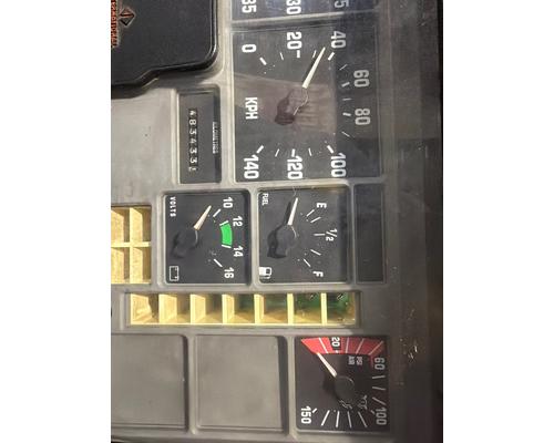 CUMMINS L10 Instrument Cluster