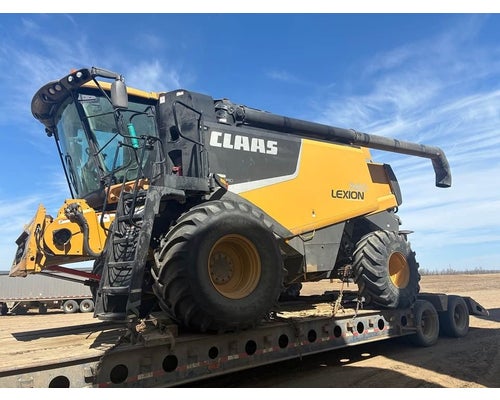   2011 Claas 740 Complete For Sale by Farmer Pete's Ag Ltd.