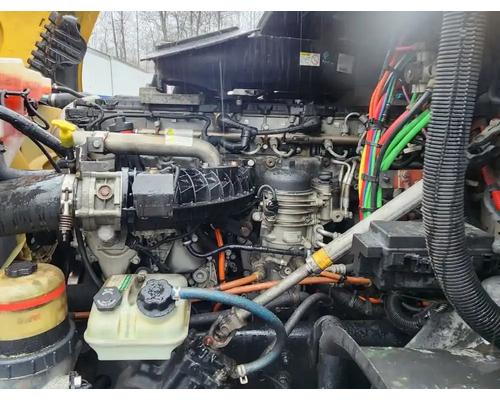  Detroit DD13 Engine Assembly #
