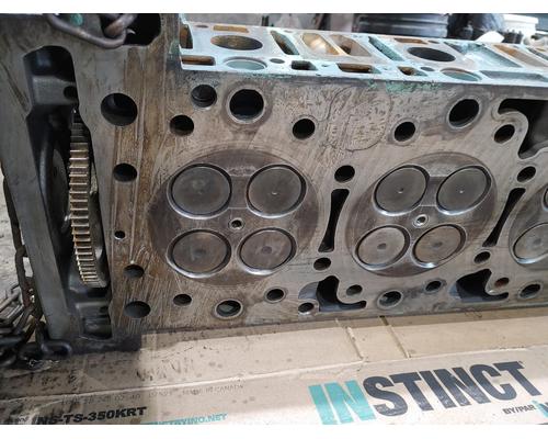 DETROIT DD15 Cylinder Head