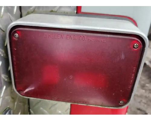 e-one-fire-truck-tail-lamp #1427555