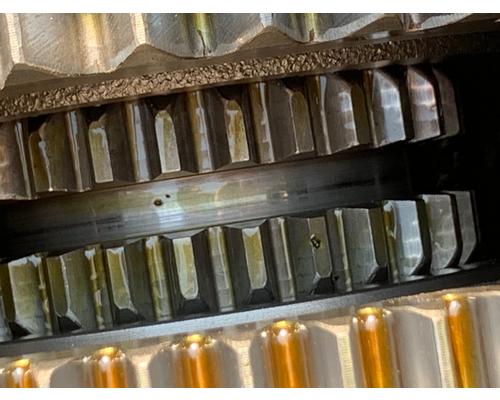 EATON COLUMBIA 120 Transmission Assembly