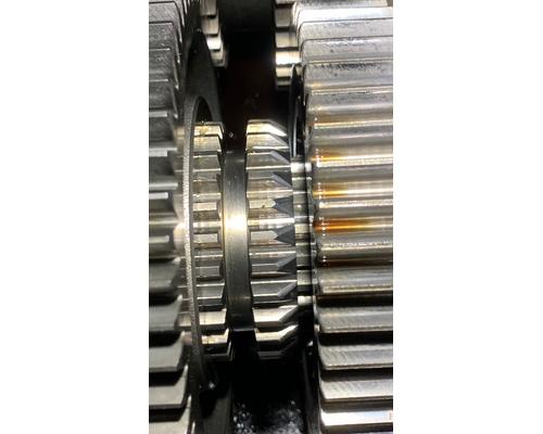 EATON FRO-15210C Transmission Assembly