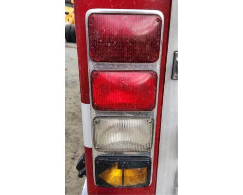ferrara-fire-apparatus-tail-lamp #1449625