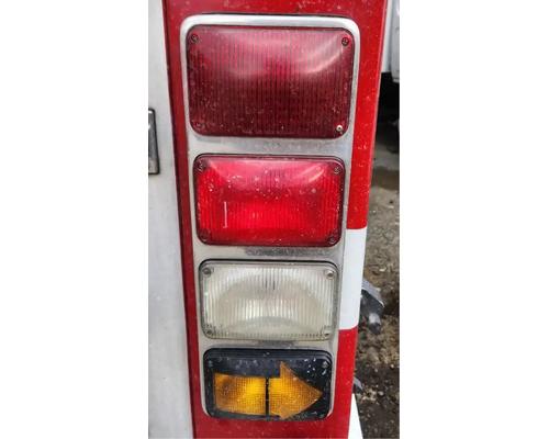 ferrara-fire-apparatus-tail-lamp #1449629
