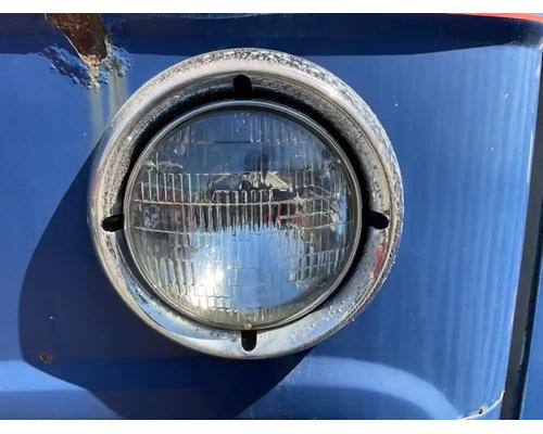 ford-8000-headlamp-assembly #1430563