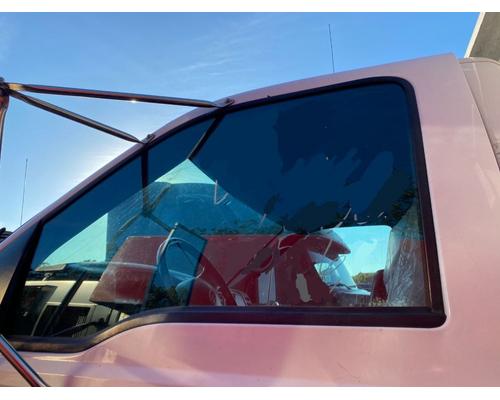  Ford F-750 Windshield #