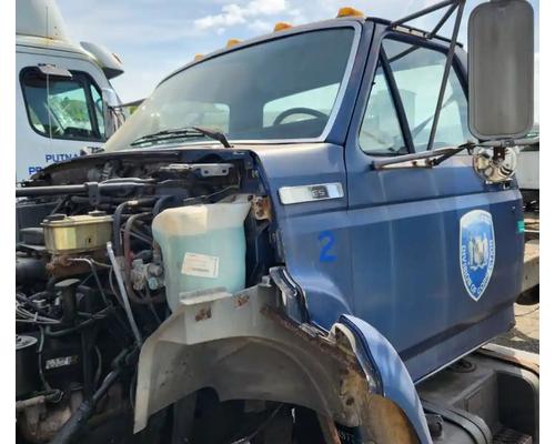 ford-f700-cab #1428575