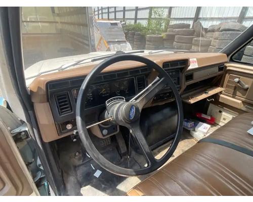 Ford F700 Dash Assembly # Ford F700 Dash Assembly #