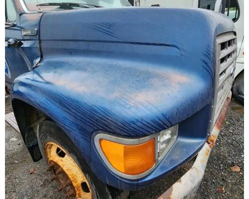ford-f700-hood #1448548
