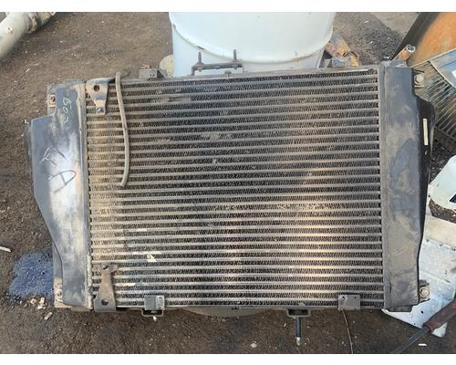 FORD L8000 Radiator