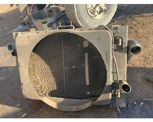 FORD L8000 Radiator