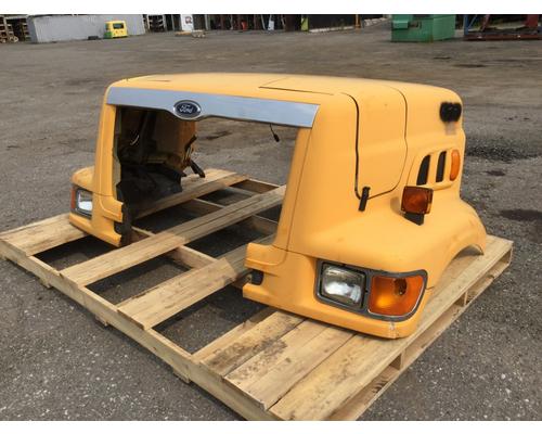 1998 FORD L8501 Hood #