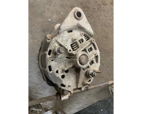 FORD L9000 Alternator