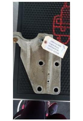 FORD L9000 Engine Mounts