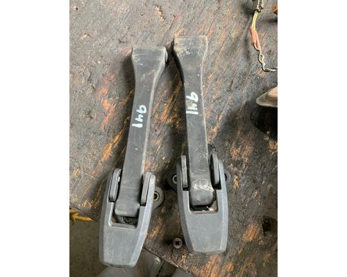 FORD L9000 Hood Latch