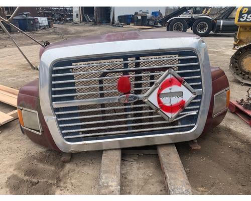 FORD L9000 Hood