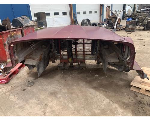 FORD L9000 Hood