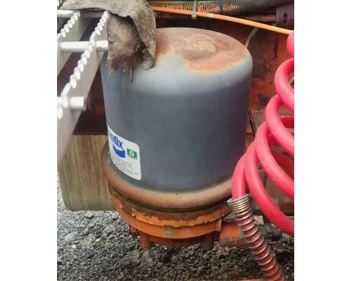  Ford LA9000 Aero Max 106 Air Dryer #