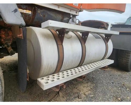 Ford LA9000 Aero Max 106 Fuel Tank #