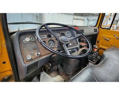 ford-ln8000-dash-assembly #1425700