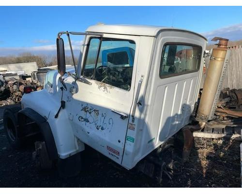  Ford LNT9000 Cab #
