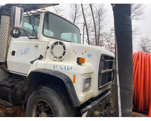 Ford LNT9000 Hood #
