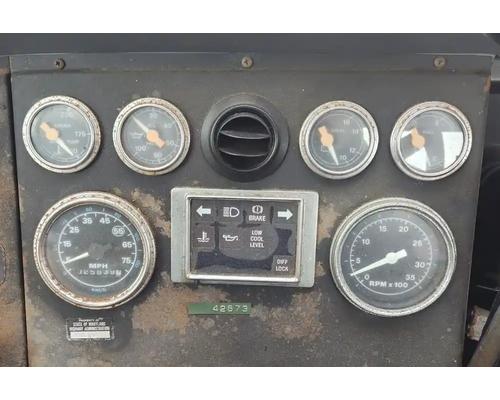  Ford LNT9000 Instrument Cluster #