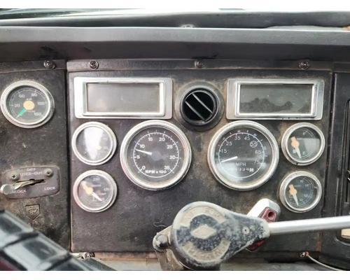  Ford LT9000 Instrument Cluster #