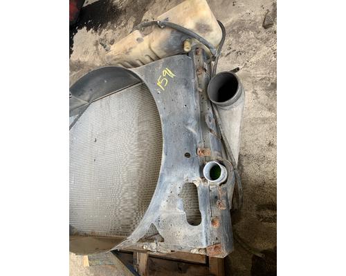FORD LT9522 LOUISVILLE 122 Radiator