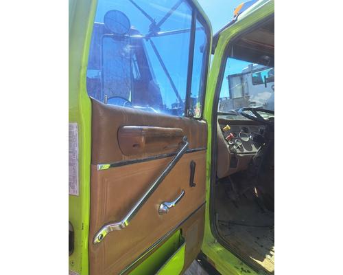 FORD LTS9000 Cab or Cab Mount