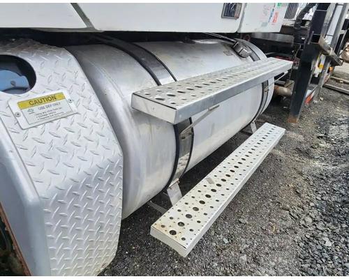 freightliner-114sd-fuel-tank #1448334