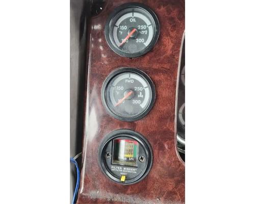  Freightliner 114SD Instrument Cluster #