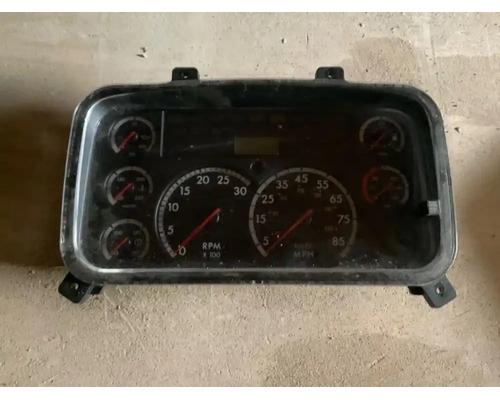  Freightliner B2 Instrument Cluster #