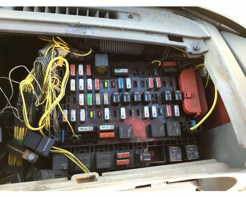 FREIGHTLINER C120 CENTURY Fuse Box in Spencer, IA #24608850 2002 freightliner fuse box 