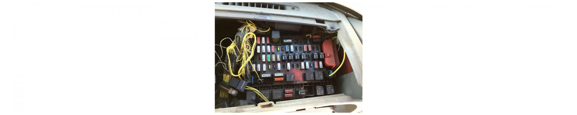FREIGHTLINER C120 CENTURY Fuse Box in Spencer, IA #24608850 2006 freightliner fuse box locations 