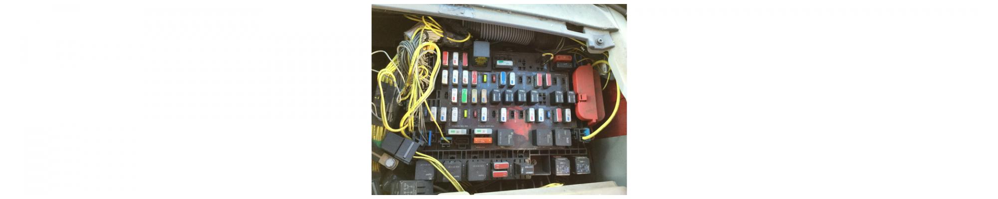 Freightliner C120 Century Fuse Box In Spencer Ia 24608850