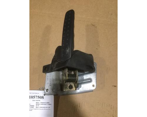 2012-freightliner-cascadia-08-on-door-handle #1470732