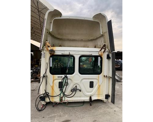 FREIGHTLINER CASCADIA 113BBC Cab