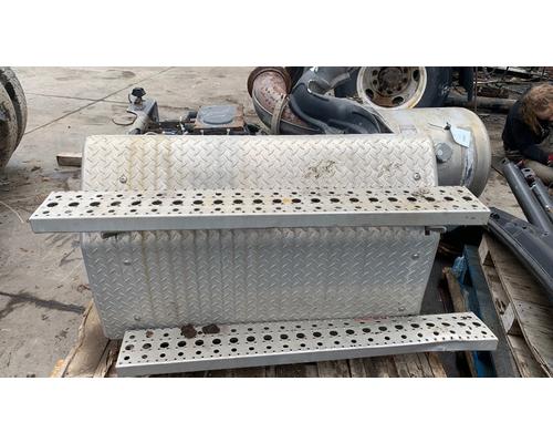 FREIGHTLINER CASCADIA 113BBC DPFCatalytic Converter