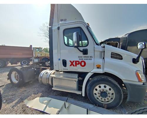 FREIGHTLINER CASCADIA 113BBC Parts Vehicles