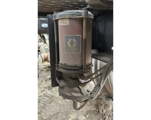  Freightliner Cascadia 113 Air Dryer #