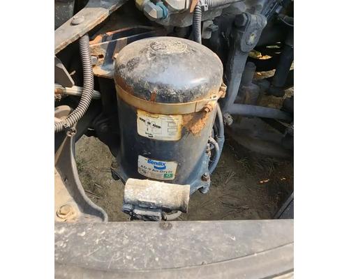  Freightliner Cascadia 113 Air Dryer #