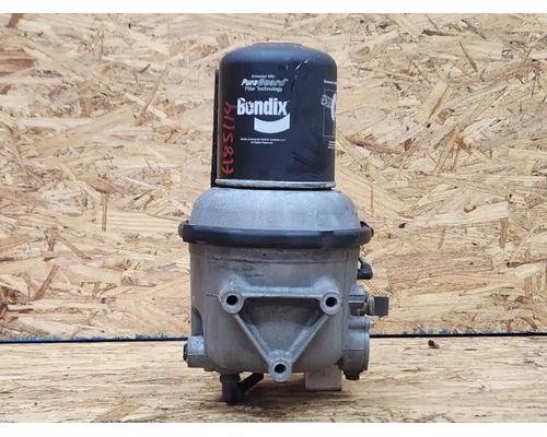  Freightliner Cascadia 113 Air Dryer #