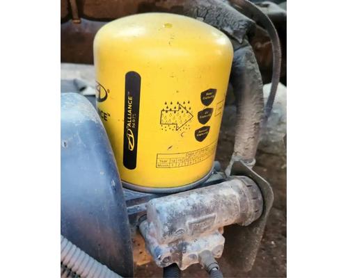 Freightliner Cascadia 113 Air Dryer #