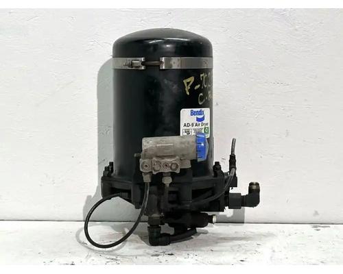  Freightliner Cascadia 113 Air Dryer #