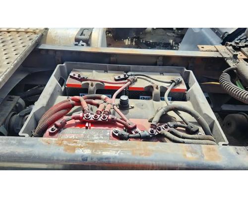 Freightliner Cascadia 113 Battery Box # Freightliner Cascadia 113 Battery Box #